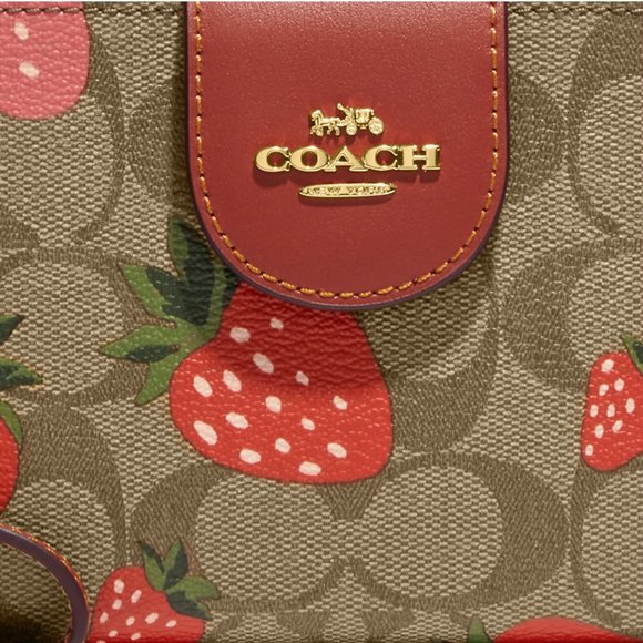 🍓 Coach Tech Wallet In Signature Canvas With Wild Strawberry Print - Picture 6 of 13